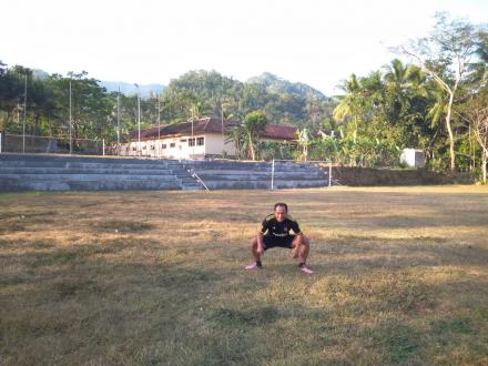 PEMBANGUNAN TRIBUN LAPANGAN DESA TAHUN ANGGARAN 2019